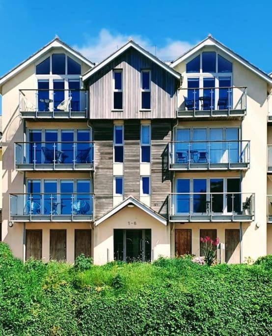Apartment 6 Porth Sands Newquay Cornwall Luxury With Sea Views *
