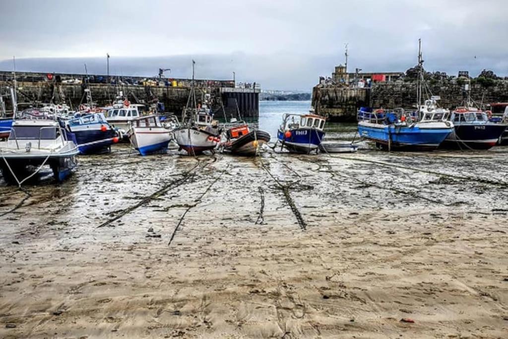 Apartment 6 Porth Sands Newquay Cornwall Luxury With Sea Views