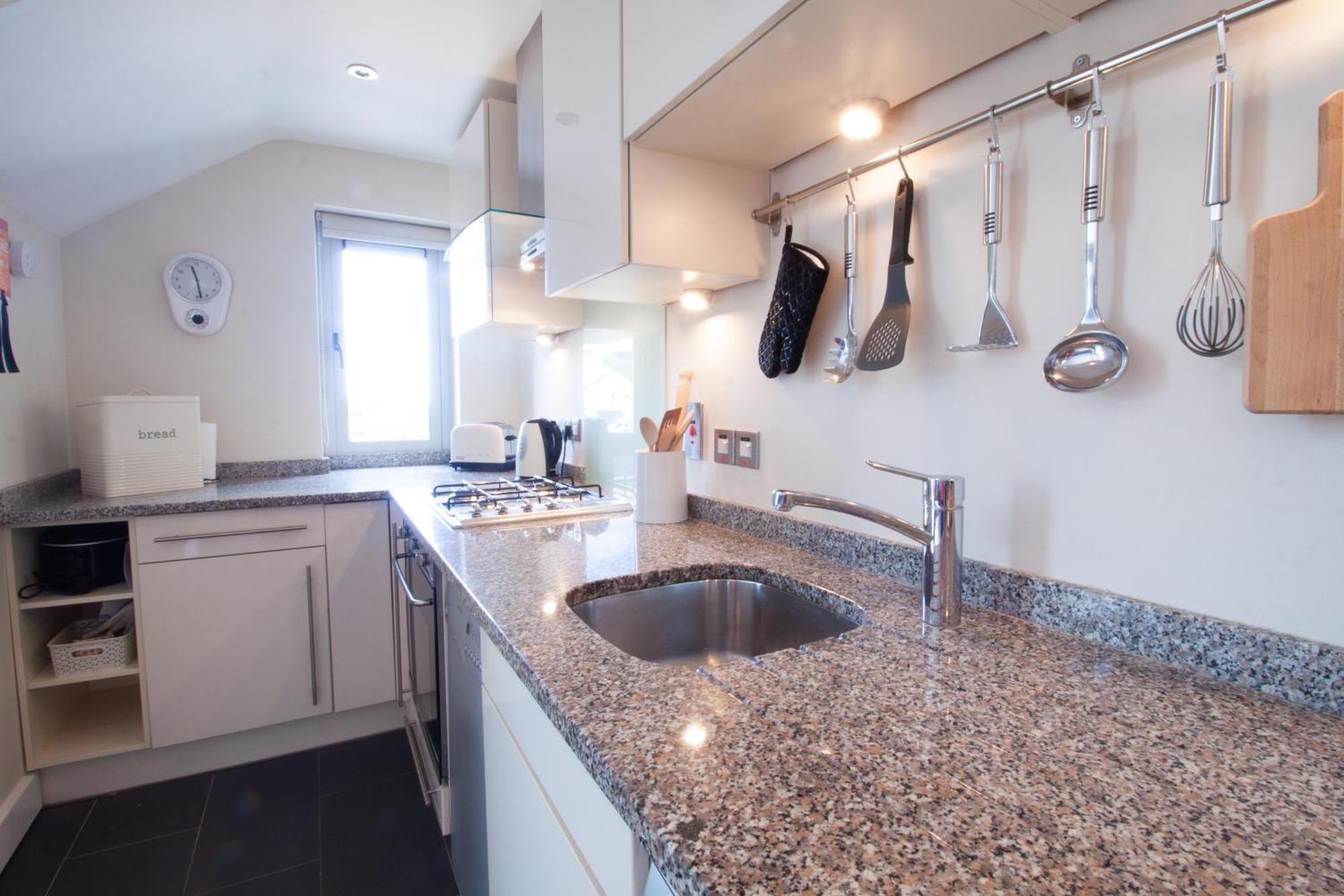 Apartment 6 Porth Sands Newquay Cornwall Luxury With Sea Views Newquay (Cornwall)